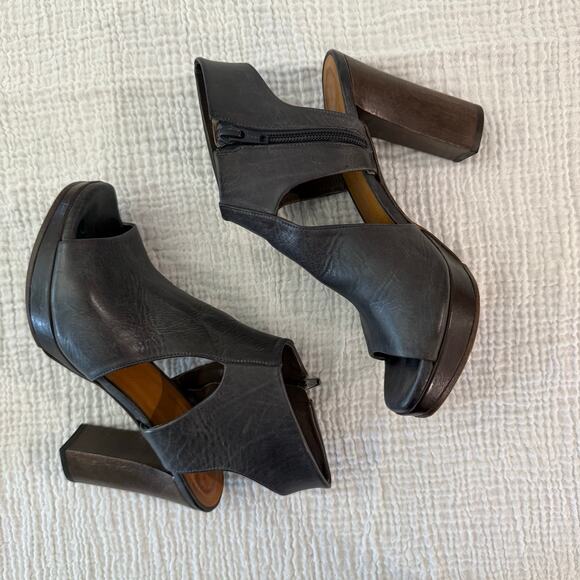 Coclico Platform Wood Heels Size 36.5 Dark Gray Blue Leather Cut Out Open Toe - Picture 4 of 15